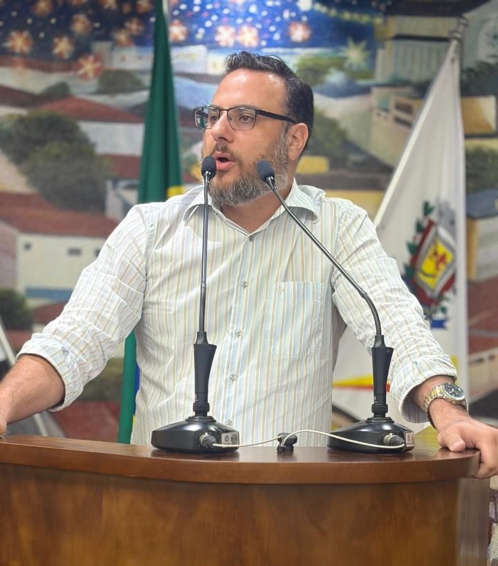 Lucas Biazotto destaca importância de lei que cria Museu Virtual da História de Fernandópolis